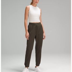 Lululemon stretch high-rise jogger